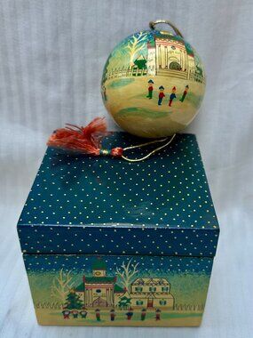 NEW IN BOX! NORDSTROM HAND PAINTED WOOD ORNAMENT WITH WOOD BOX MADE IN INDIA
